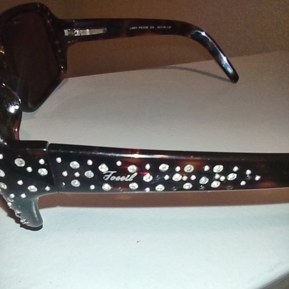 FOSSIL Lindy Sunglasses - Picture 3 of 10